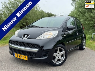 Peugeot 107 1.0-12V XS / 5 deurs / Airco / Elektrische ramen voor / LM Velgen / Sport uitlaat
