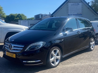 Mercedes-Benz B-klasse 180 CLIMA/AIRCO/LEDER/CRUISE/NAVI/PDC