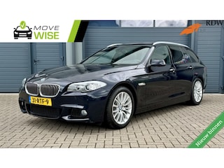 BMW 5-serie Touring 520d 184pk High Ext. | M SPORT | Automaat | Pano | Luchtvering | Carbonzschwarz | Nw. Model |