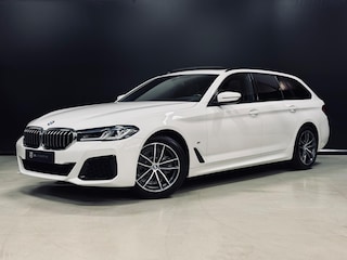 BMW 5-serie Touring 520i 184PK High Executive M-Pakket, Pano, Laser Koplampen, Hud, Cam, Leder, Apple Carplay, Volledig Onderhoud
