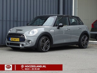 Mini Mini 2.0 Serious Business 5-Deurs | LED | Navi | 18"
