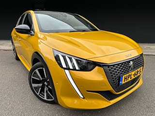 Peugeot 208 1.2 PureTech GT-Line // Automaat //
