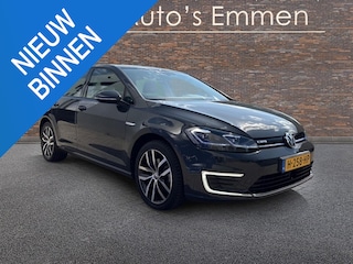 Volkswagen Golf E-DITION WARMTEPOMP ECC LMV NAVIGATIE