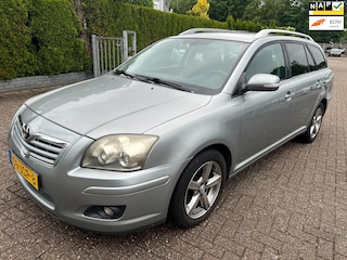 Toyota Avensis Wagon 2.0 D-4D Luna Business ECC LEDER NAVI LMV NAP
