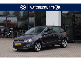 Volkswagen Polo 1.0 TSI Highline 110PK / 81kW, NL auto dealeronderhouden, parkeersensoren voor en achter (pdc), climatronic, navigatie, privacy glas, voorstoelen verwarmbaar, 16" 'Portago' LMV, lederen stuurwiel, cruise control
