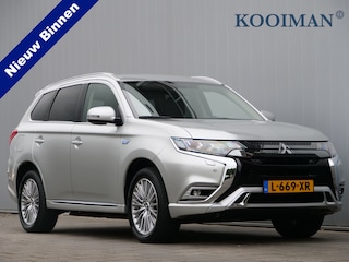 Mitsubishi Outlander 2.4 PHEV 240pk Intense Automaat Apple Carplay / Camera / Dodehoek