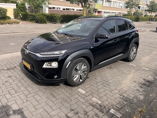 Hyundai Kona EV Fashion 64 kWh ** 8% bijtelling **