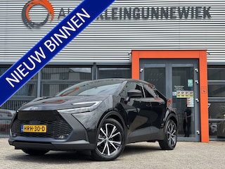 Toyota C-HR 1.8 Hybrid 140 Dynamic / Nieuwe Type / Draadloos Applecarplay & AndroidAuto / Draadloos Telefoon Laden / Navi / Camera /