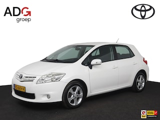 Toyota Auris 1.6 Aspiration | Cruise control | Parkeer sensoren achter | Trekhaak |