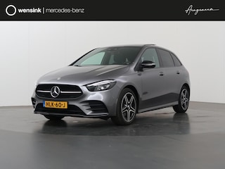 Mercedes-Benz B-klasse 250 e AMG Line | Night edition | Panoramadak | 360 camera | Stoelverwarming |