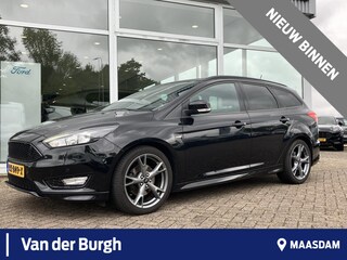 Ford Focus Wagon ST-Line 1.5 ECOboost 150pk Trekhaak - 1e eigenaar - dealeronderhouden