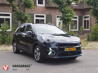 Kia Niro ExecutiveLine 64 kWh | Camera | Apple Carplay | Cruise Control | Trekhaak | Dakdragers |
