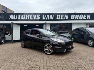 Ford Fiesta 1.6 ST2 182Pk 1e Eigenaar Ac Climate Ctr Led Keyless Stoelverw Recaro Lmv Nw Apk