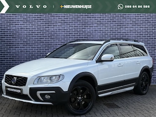 Volvo XC70 2.0 T5 FWD Summum | Bi-Xenon koplampen | Trekhaak | Schuif kantel dak | Standkachel | 18"Glossy black velgen | Lederen interieur | elektrisch verstelbare voorstoelen | verwarmbare voorstoelen |