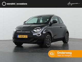 Fiat 500 La Prima 42 kWh | SOH 95% | Panoramadak | Navigatie | Parkeercamera | Climate Control | Keyless Go |
