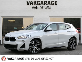BMW X2 xDrive20i High Executive | M-Sport X | Shadow line | Alcantara sportstoelen | LED koplampen | Achteruitrijcamera | Elektrische achterklep | Stoelverwarming | Parkeersensor V+A | Zeer netjes