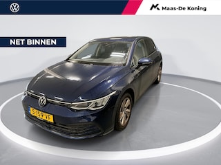 Volkswagen Golf 1.0 eTsi 110pk DSG Life · Apple/Android Car Play · Navi · P-Sensoren · Sfeerverlichting · Verkeersbord Herkenning · 16'' Inch · Garantie t/m 19-04-2027 of 100.000km