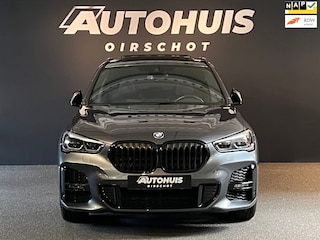 BMW X1 XDrive25e High Executive Edition M Pano/ Memoryseats/ H&K/ ACC/ Camera/ Stuurverwarming
