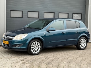 Opel Astra 1.6 Temptation 116PK Airco Cruise Trekhaak