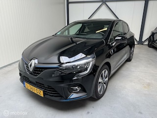 Renault Clio 1.6 Hybrid 140 Intens Automaat Trekhaak