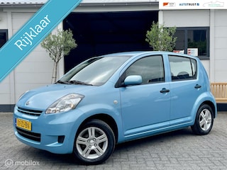 Daihatsu Sirion 2 1.3-16V Comfort AUTOMAAT|RIJKLAAR|NWE APK!