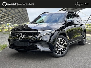 Mercedes-Benz EQB 250+ AMG Line 7p. 71 kWh | Night | 360 camera | Panoramadak | Sfeerverlichting | Stoelverwarming |