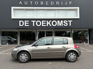 Renault Mégane 1.6i 16V Navigatie Airco ECC Trekhaak