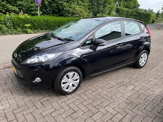 Ford Fiesta 1.25 80pk 5D Champions Edition