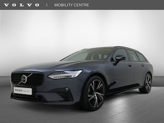 Volvo V90 T6 AWD Ultimate Dark | Luchtvering | Trekhaak | Panoramadak |