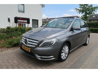Mercedes-Benz B-klasse 180 Aut PANORAMADAK|TREKHAAK|XENON-LED|NAVIGATIE|BLUETOOTH|PDC|ZEER MOOI