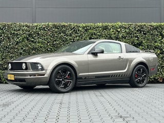 Ford Mustang USA 4.0 V6, SPOTGOEDKOOP, LEDER, CRUISE, LICHTMETAAL 16"