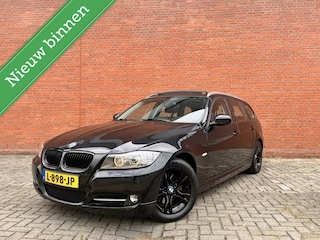 BMW 3-serie Touring 318i BUSINESS M Sport|PANO|TREKHAAK|PDC