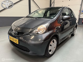 Toyota Aygo 1.0-12V + Automaat|5deurs|Nieuwe apk!