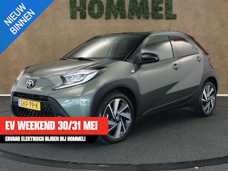 Toyota Aygo 1.0 VVT-i S-CVT Envy - NAVIGATIE - PARKEERSENSOREN VOOR EN ACHTER - STOELVERWARMING - DRAADLOZE TELEFOONLADER - KEYLESS ENTRY & START - APPLE CARPLAY/ANDROID AUTO