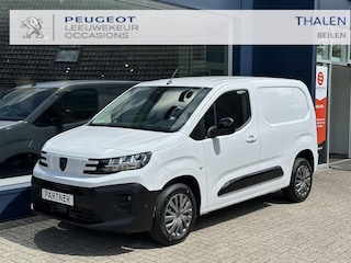Peugeot Partner 1.5 BlueHDi 130 EAT8 S&S L1 | Stoelverwarming | Trekhaak | Keyless Entry | Stuurverwarming | Navigatie | Camera | Dodehoekbewaking | 220 Volt aansluiting | Digitale Binnenspiegel |