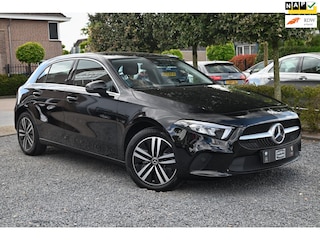 Mercedes-Benz A-klasse 250 e Progressive 218 PK Widescreen Half/Leer Sfeerverlichting LED 17''