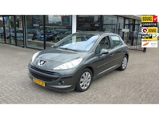 Peugeot 207 1.6-16V XT