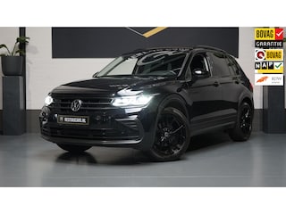 Volkswagen Tiguan 1.5 TSI BLACK EDITION AUTOMAAT-ACC-CAMERA-CARPLAY-KEYLESS-MATRIX IQ LIGHT-NAVIGATIE-STOELVERWARMING