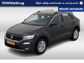 Volkswagen T-Roc 1.0 TSI 110pk Style / Navigatie / Clima / Parkeersensoren / 16" LMV
