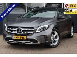 Mercedes-Benz GLA 200 Premium Pano-dak | Trekhaak | Xenon-LED | Navi | ECC | PDC | Cruise | Half-Leder | Sportstoelen | Stoelverw | LMV18'' | Goede banden | Zeer nette