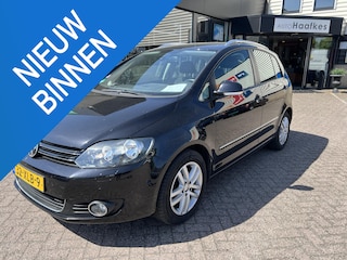 Volkswagen Golf Plus 1.2 TSI Highline BlueMotion weinig kilometers, prima onderhouden, hele nette auto.