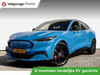 Ford Mustang Mach-E Extended Range First Edition AWD 98 kWh Panoramadak/ B&O/ Trekhaak/ Lederen int./ Camera/ Stoel-stuurverwarming