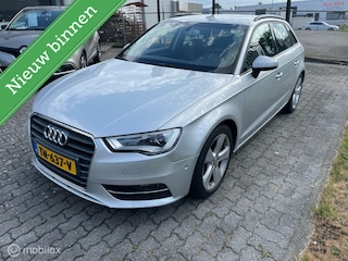 Audi A3 Sportback 1.4 TFSI Ambiente Pro Line plus/Navi/Xenon