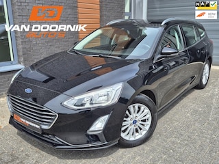 Ford Focus Wagon 1.0 EcoBoost Titanium Business Navigatie/Trekhaak/APK 2027!