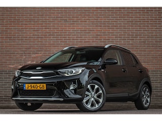 Kia Stonic 1.0 T-GDi Sports Edition, Origineel NL, Pack Orange, Carplay, Half leder, Camera, DAB+, Navigatie, PDC, LED.