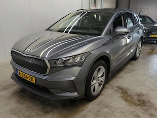 Skoda Enyaq iV 60 Climate control LED Cruise control adaptive Panoramadak Trekhaak Parkeersensoren + camera Apple Carplay/ Android Auto