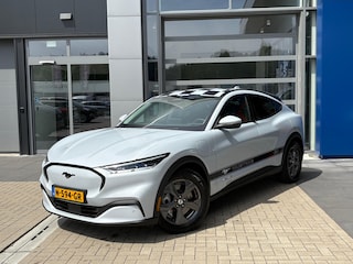 Ford Mustang Mach-E RWD | Unieke Performance Wrap | Camera | Lane Assist | Dodehoek Herkenning | Leren Bekleding | 75 kWh