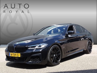 BMW 520d High Executive Edition M-Pakket|Automaat|Laser Koplampen|360 Carmera|Schuifkanteldak|Dodehoek|Leder|Stoeverwarming|headup|Trekhaak|Stuurverwarmig