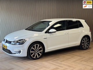 Volkswagen Golf 1.4 TSI GTE CRUISE / NAVI / CAMERA / PARKEERSENSOREN / STOELVERWARING