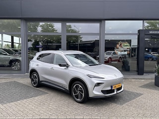 MG S5 S5 Luxury 64 kWh | 18"LM velgen | Apple Carplay | 360 graden Camera | I-Smart | MG Pilot | Airconditioning | Verwarmd stuur en stoelen | Electrische bestuurderstoel | Electrische Achterklep | DAB | Demo-korting!